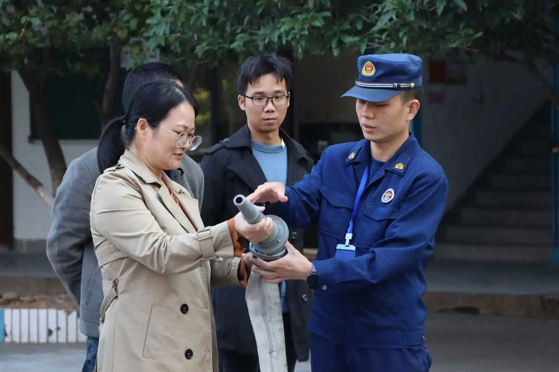 ��У��չ2025�＾ѧ������Ӧ��...