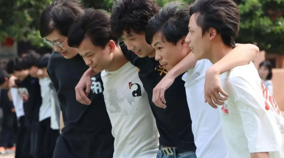 ��У���С��������㡱Ȥζ����...